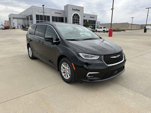 new 2025 Chrysler Pacifica car, priced at $48,100