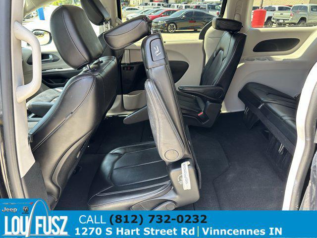 used 2024 Chrysler Pacifica car, priced at $27,984