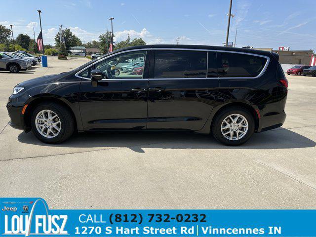 used 2024 Chrysler Pacifica car, priced at $27,984