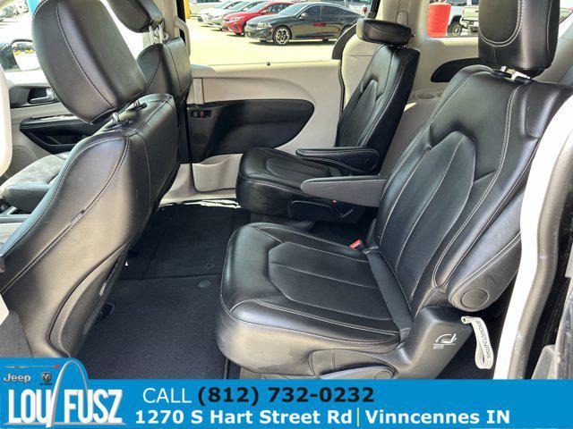 used 2024 Chrysler Pacifica car, priced at $27,984