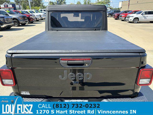 new 2025 Jeep Gladiator car, priced at $48,216