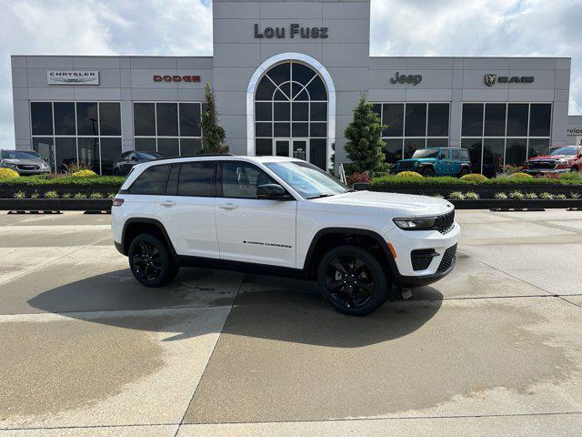 new 2025 Jeep Grand Cherokee car, priced at $45,854