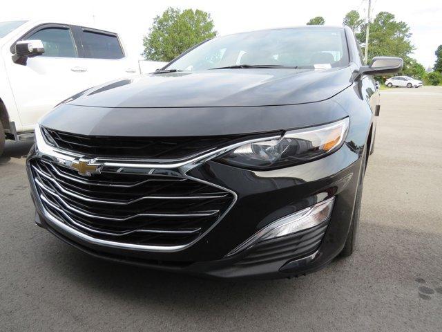 new 2025 Chevrolet Malibu car, priced at $26,156