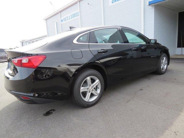 new 2025 Chevrolet Malibu car, priced at $26,156