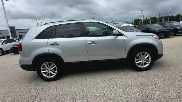 used 2015 Kia Sorento car, priced at $9,495