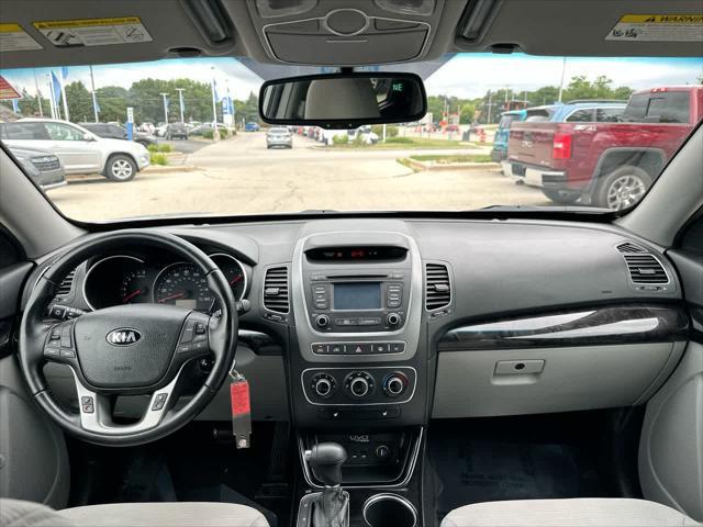 used 2015 Kia Sorento car, priced at $9,495