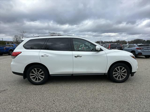 used 2015 Nissan Pathfinder car, priced at $9,933