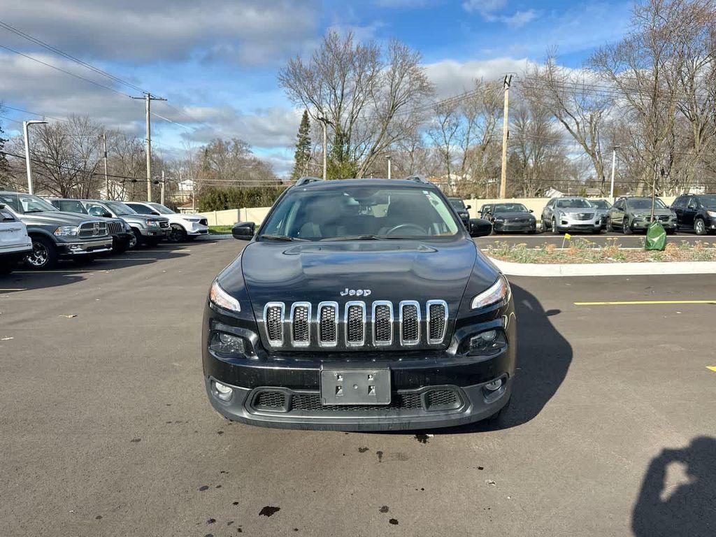 used 2015 Jeep Cherokee car, priced at $11,988