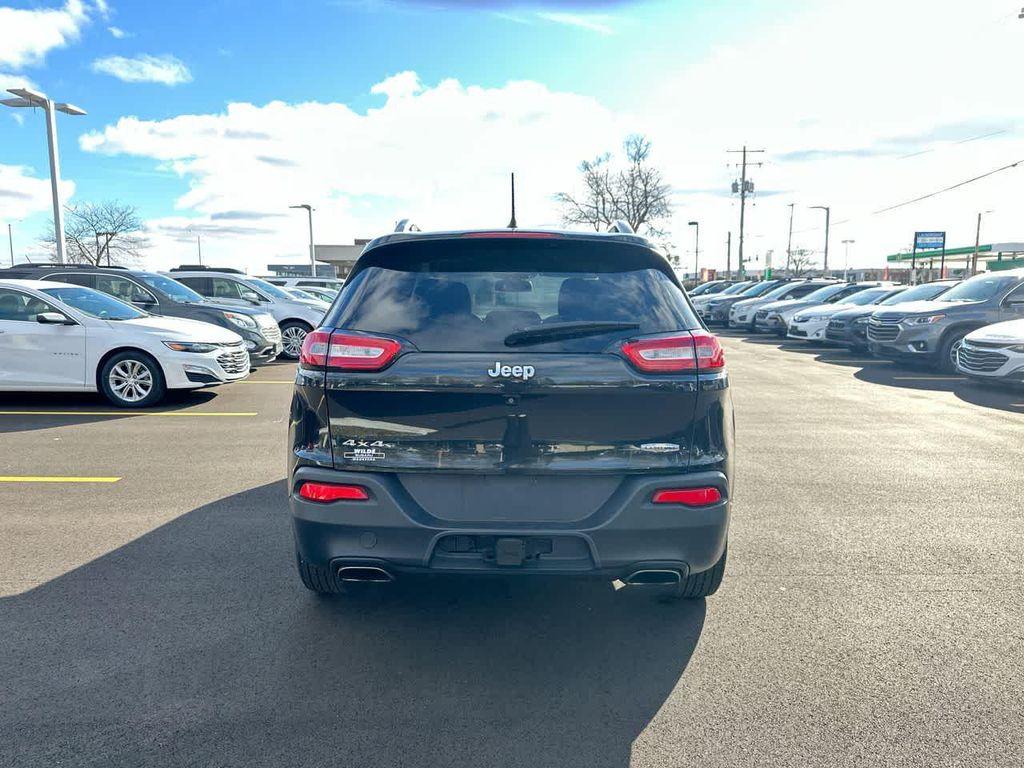 used 2015 Jeep Cherokee car, priced at $11,988