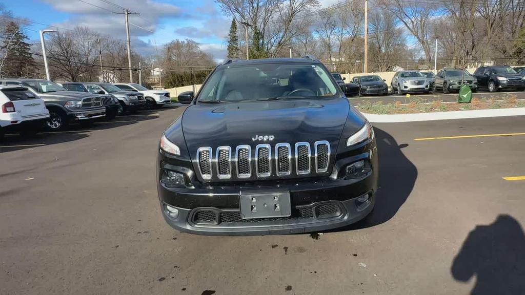 used 2015 Jeep Cherokee car, priced at $11,988