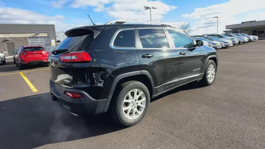 used 2015 Jeep Cherokee car, priced at $11,988