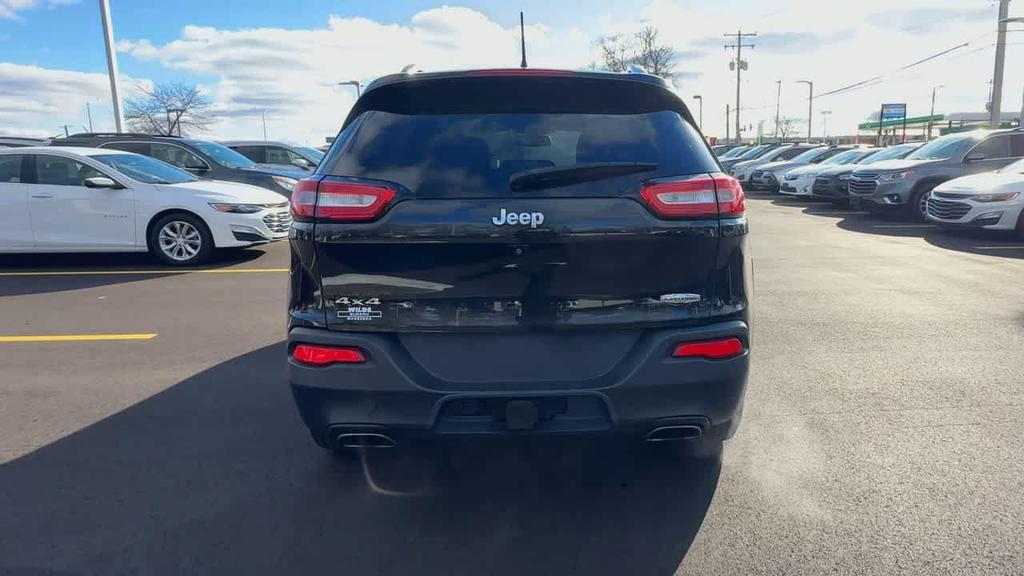 used 2015 Jeep Cherokee car, priced at $11,988