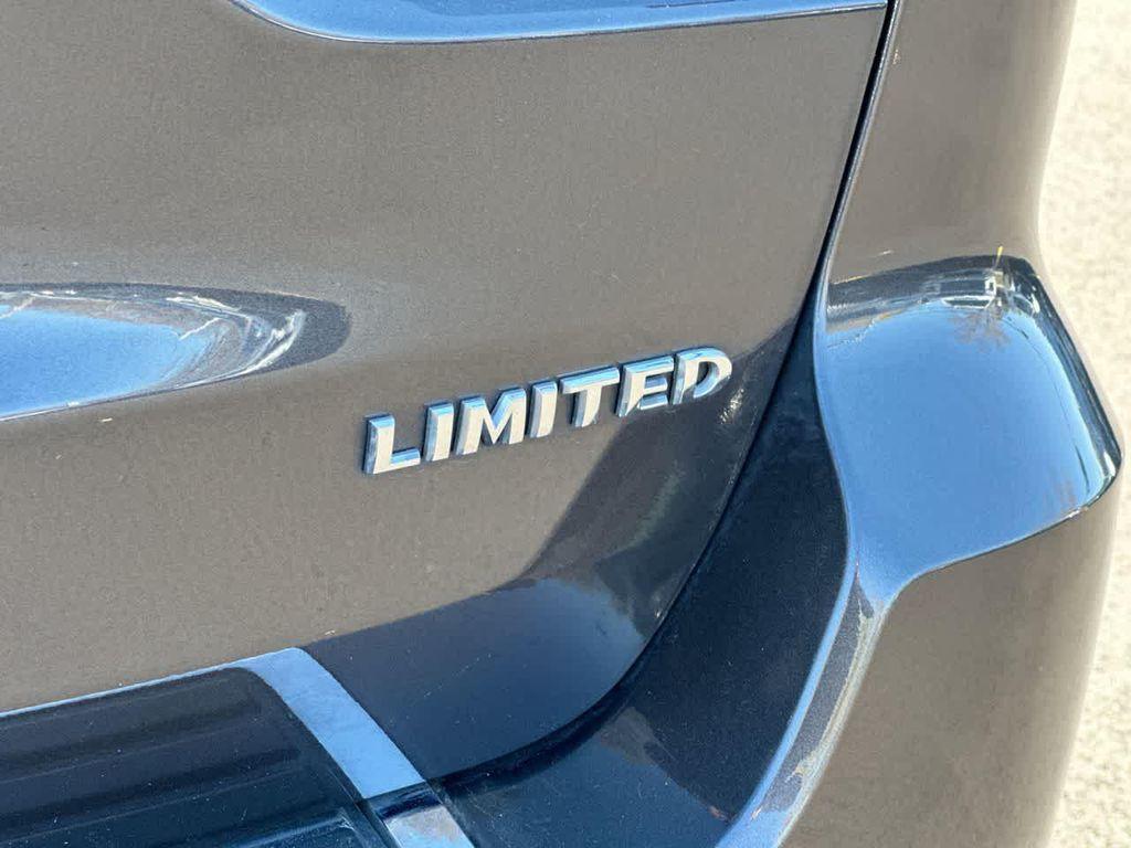 used 2020 Jeep Grand Cherokee car, priced at $17,898