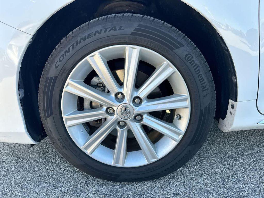 used 2013 Toyota Camry Hybrid car, priced at $9,988