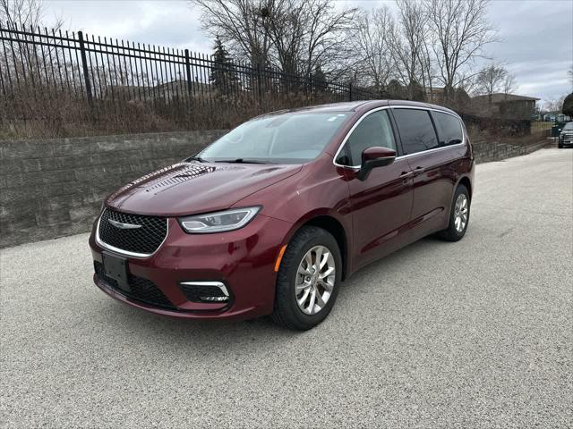 used 2023 Chrysler Pacifica car