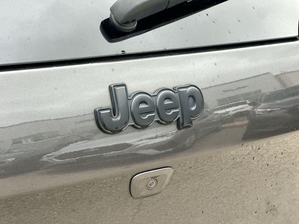 used 2016 Jeep Cherokee car, priced at $13,959