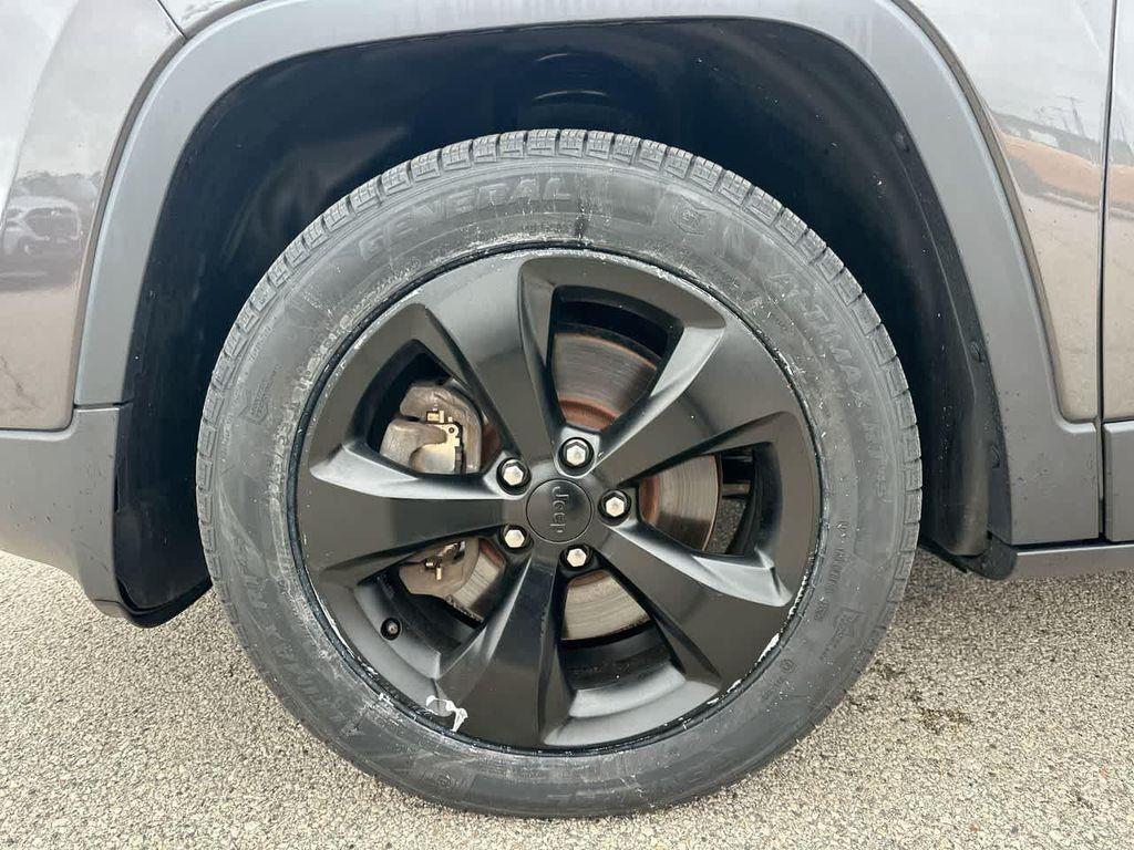 used 2016 Jeep Cherokee car, priced at $13,959