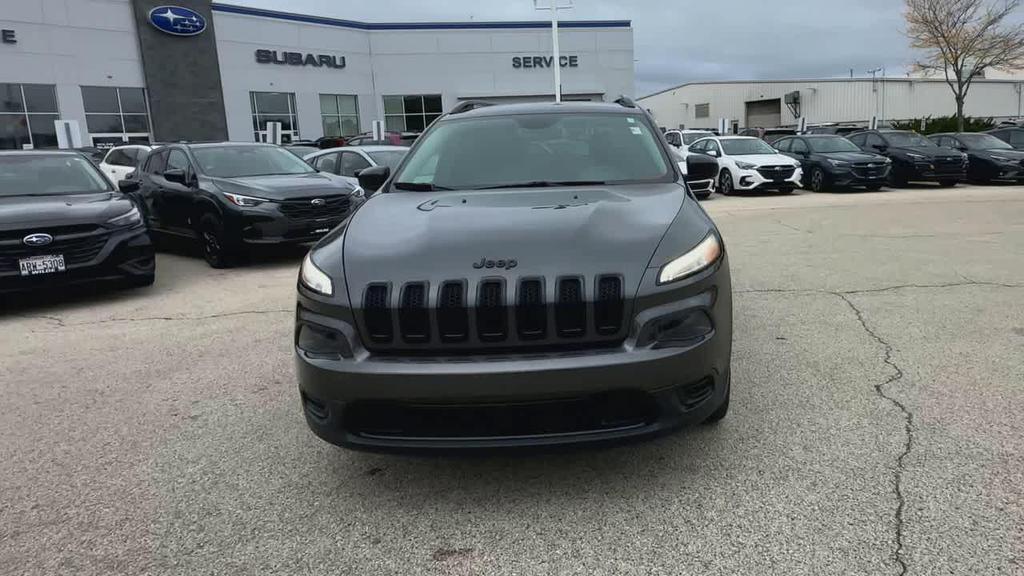 used 2016 Jeep Cherokee car, priced at $13,959