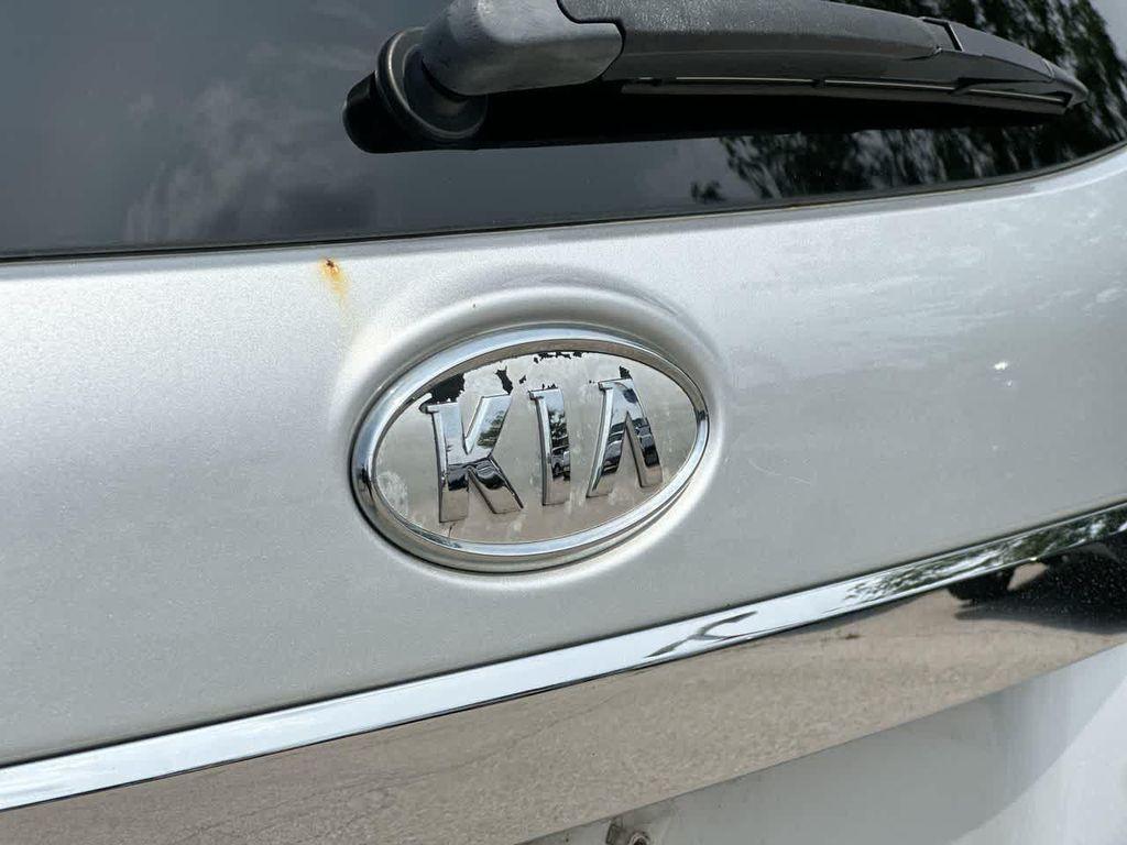 used 2011 Kia Sorento car, priced at $5,276