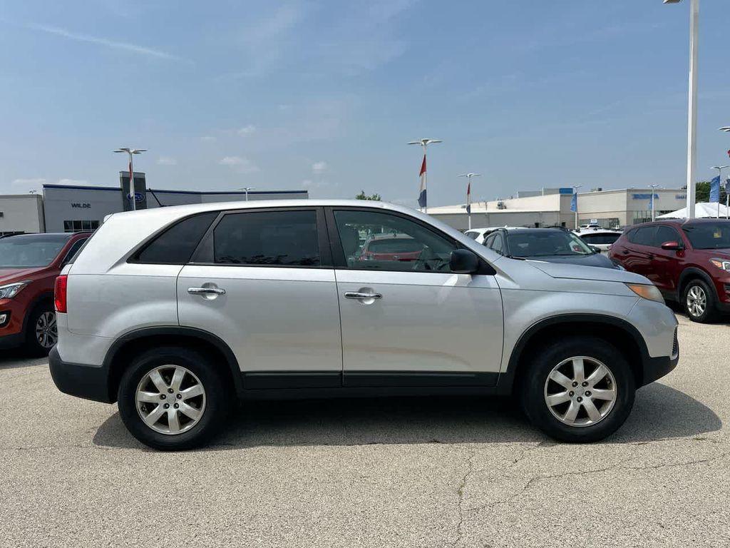 used 2011 Kia Sorento car, priced at $5,276