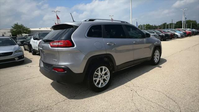used 2018 Jeep Cherokee car, priced at $14,905