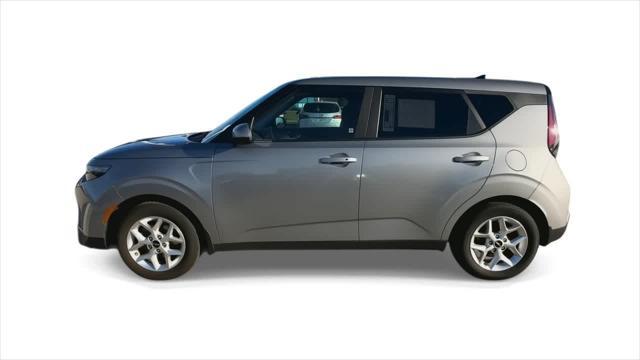 used 2023 Kia Soul car, priced at $17,913