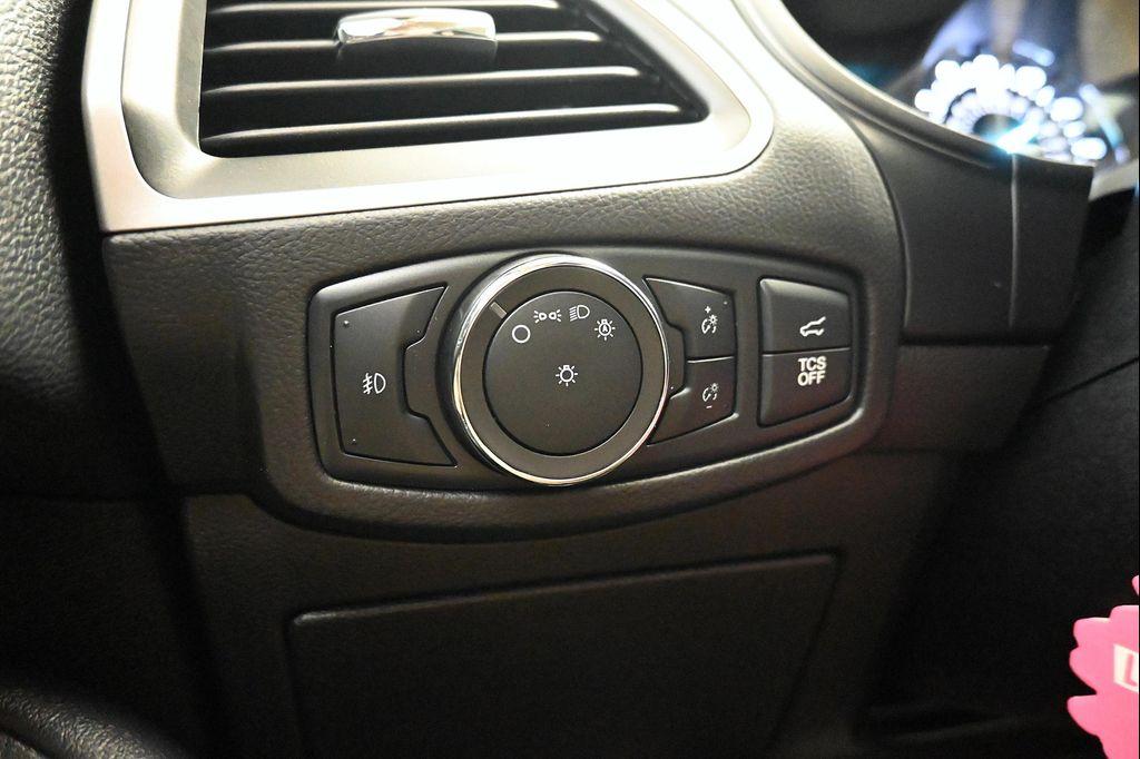 used 2022 Ford Edge car, priced at $24,695