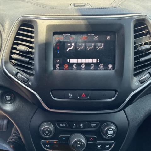 used 2019 Jeep Cherokee car, priced at $15,999