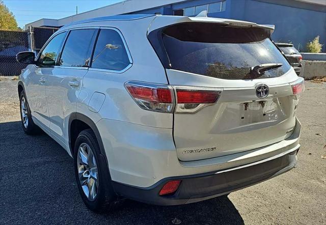 used 2016 Toyota Highlander Hybrid car, priced at $21,995