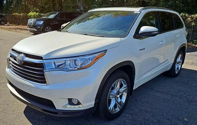 used 2016 Toyota Highlander Hybrid car, priced at $21,995