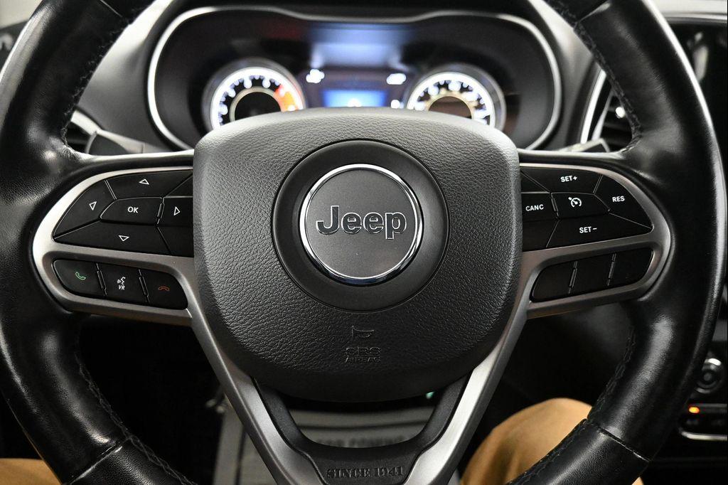 used 2020 Jeep Cherokee car, priced at $17,750