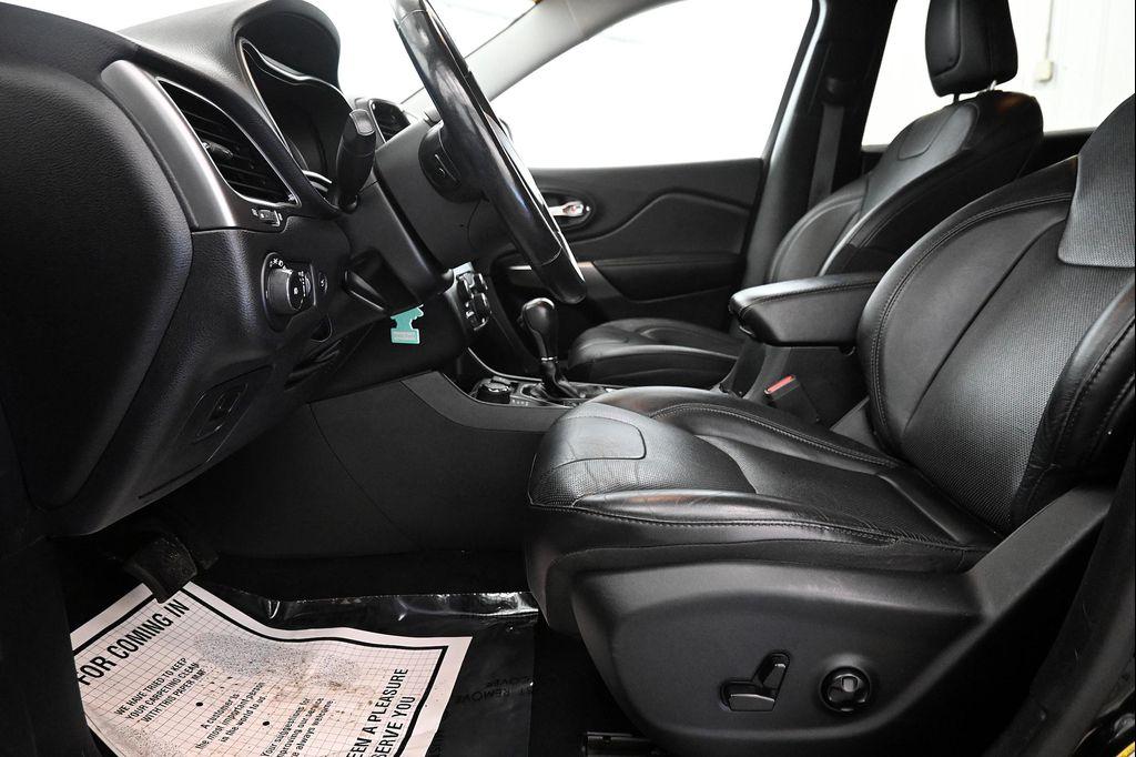 used 2020 Jeep Cherokee car, priced at $17,750