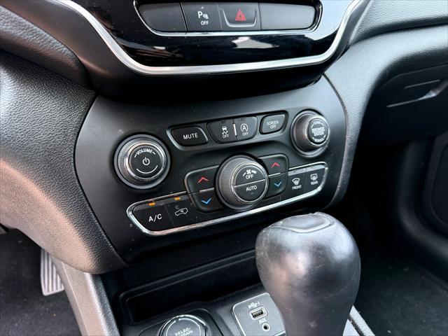 used 2020 Jeep Cherokee car, priced at $17,999
