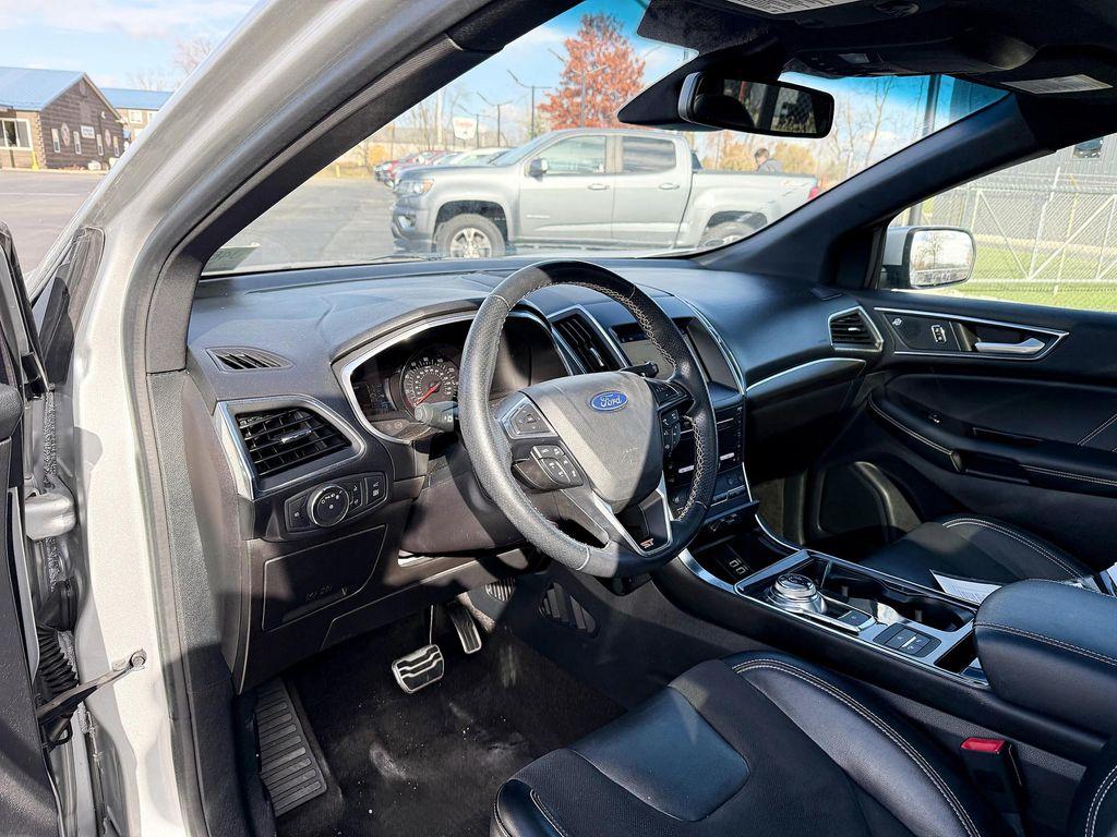 used 2019 Ford Edge car, priced at $22,700