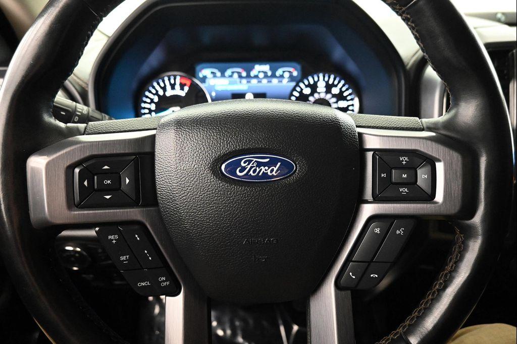 used 2020 Ford Expedition Max car, priced at $32,000