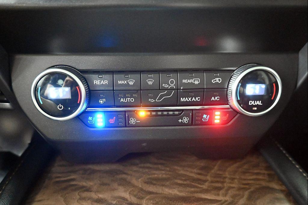 used 2020 Ford Expedition Max car, priced at $32,000