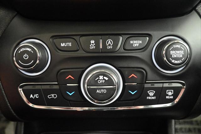 used 2020 Jeep Cherokee car, priced at $20,945