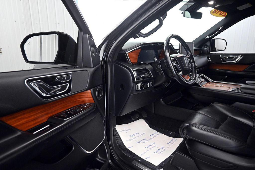 used 2019 Lincoln Navigator car, priced at $26,000