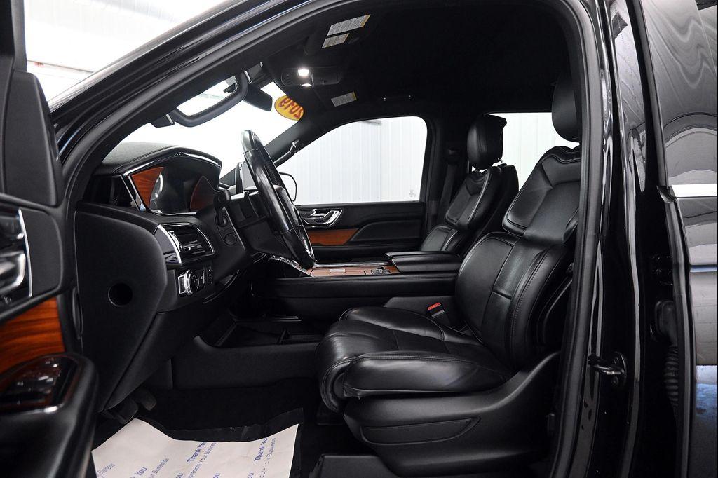 used 2019 Lincoln Navigator car, priced at $26,000