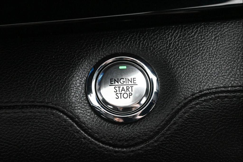 used 2019 Lincoln Navigator car, priced at $26,000
