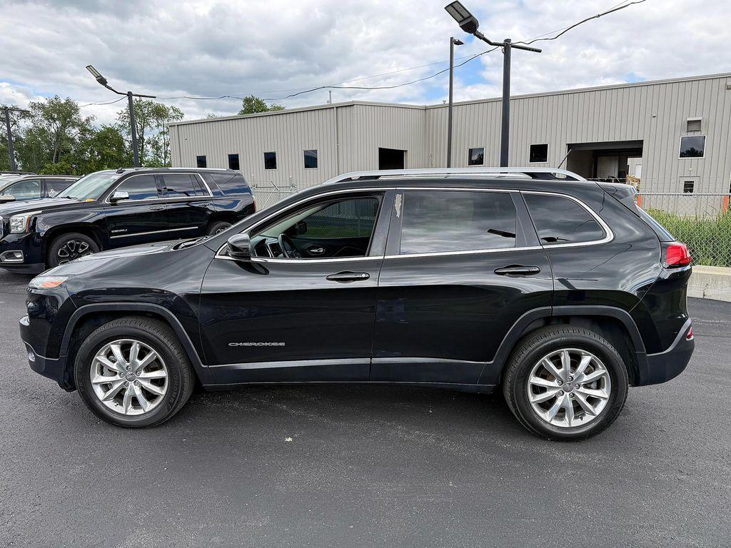 used 2015 Jeep Cherokee car, priced at $13,995