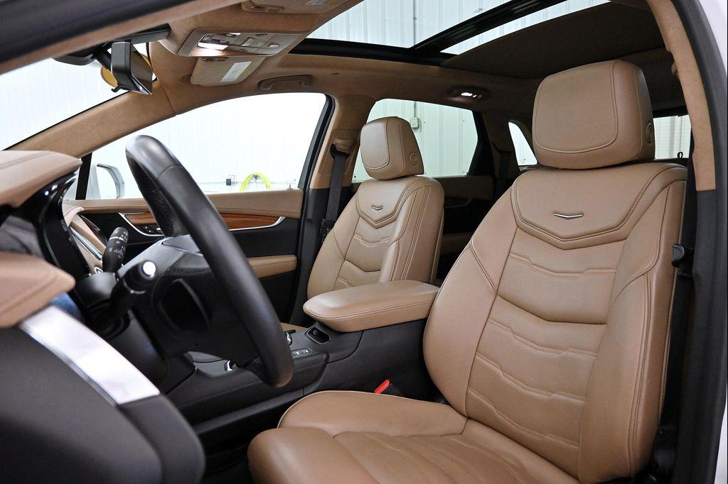 used 2017 Cadillac XT5 car, priced at $19,700