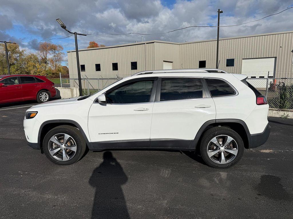 used 2019 Jeep Cherokee car, priced at $15,900