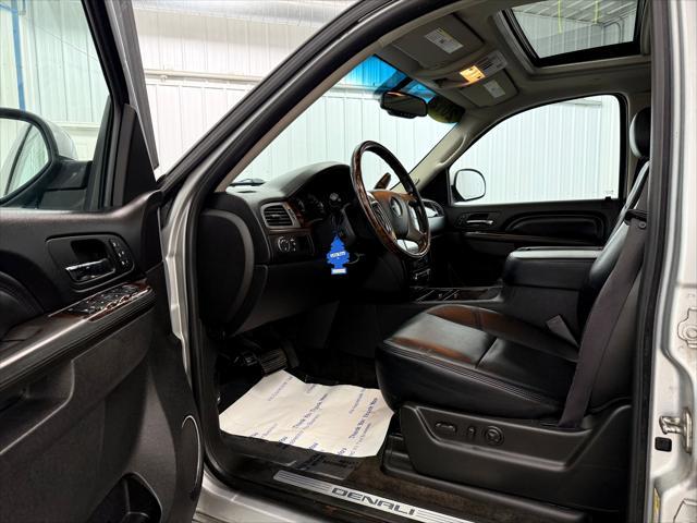used 2012 GMC Yukon XL car, priced at $8,500
