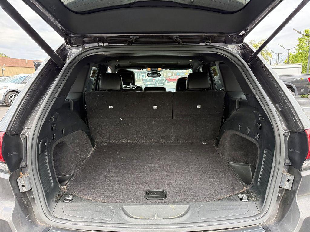used 2018 Jeep Grand Cherokee car, priced at $20,250