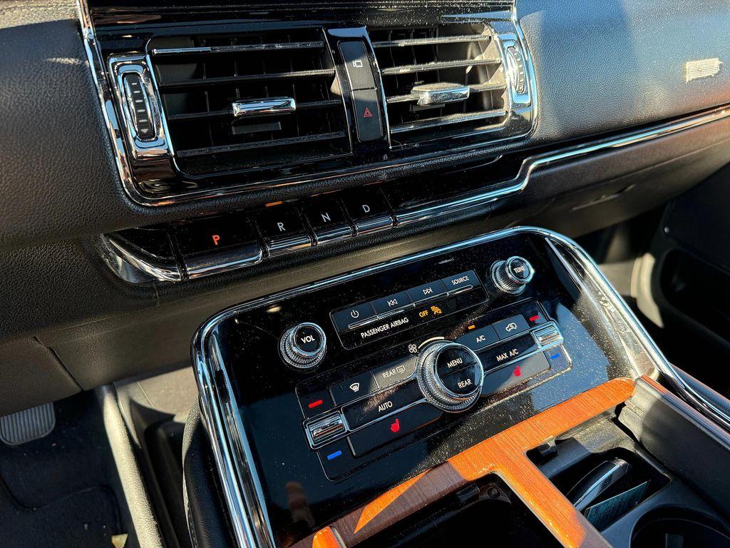 used 2019 Lincoln Navigator L car, priced at $29,500