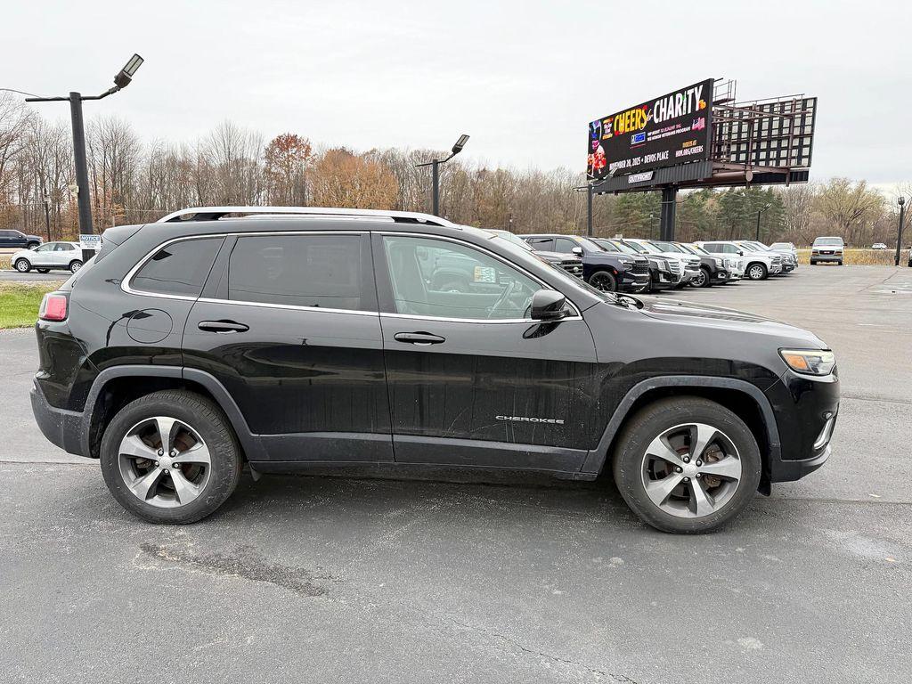 used 2019 Jeep Cherokee car, priced at $15,500