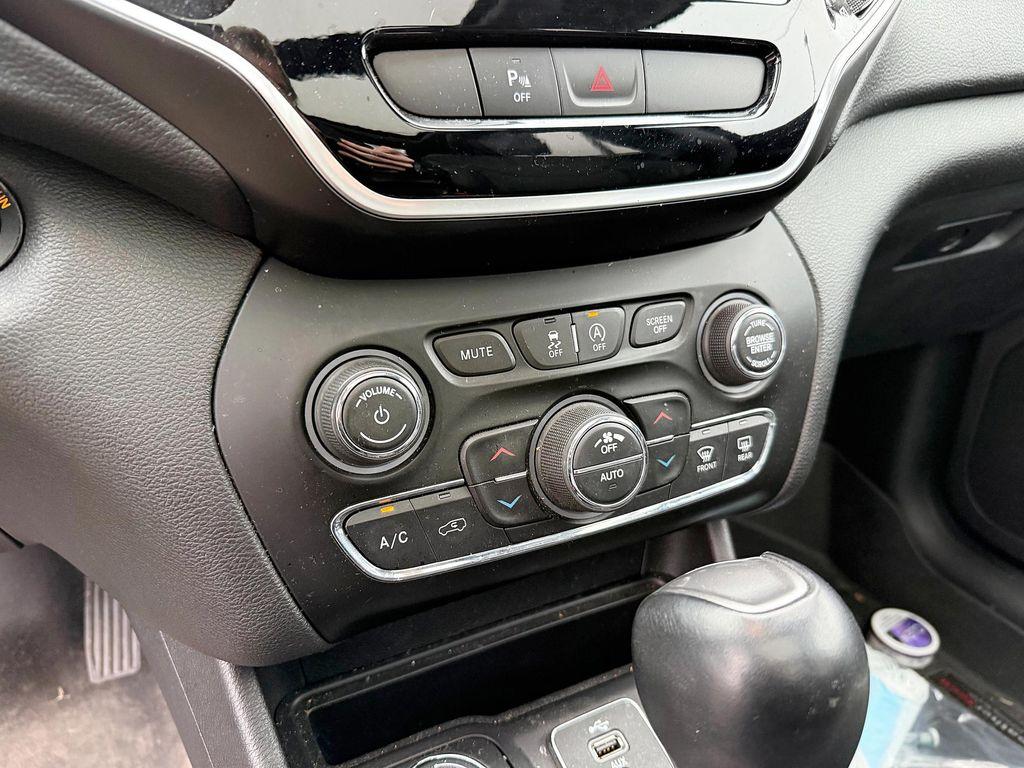 used 2019 Jeep Cherokee car, priced at $15,500