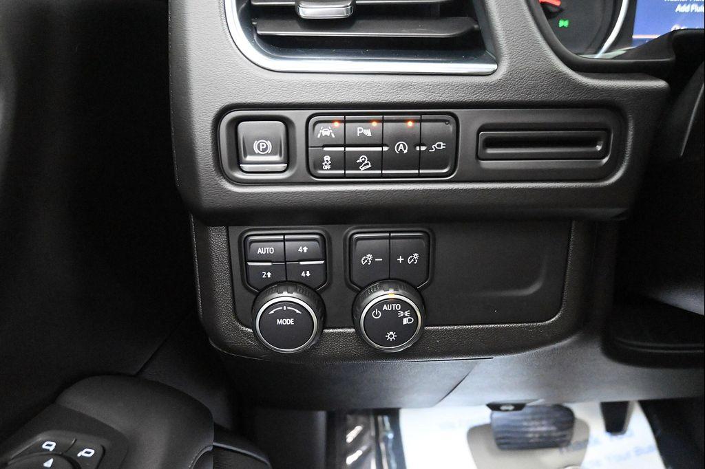 used 2021 Chevrolet Suburban car, priced at $36,000