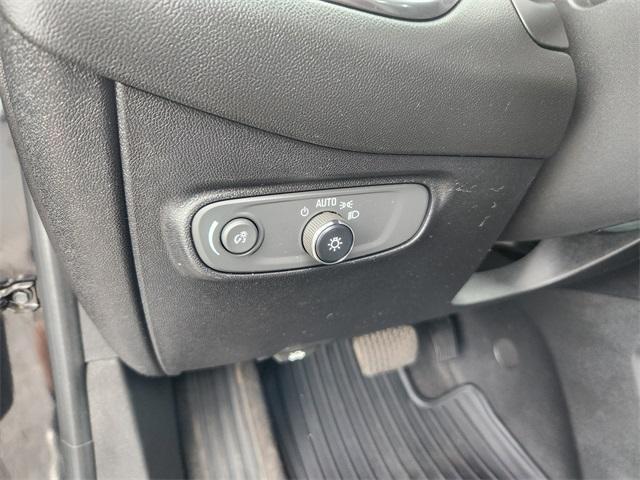 used 2018 Chevrolet Equinox car, priced at $17,080